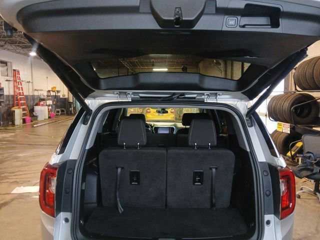 Used 2020 GMC Acadia SLE w/ Driver Convenience Package image 47