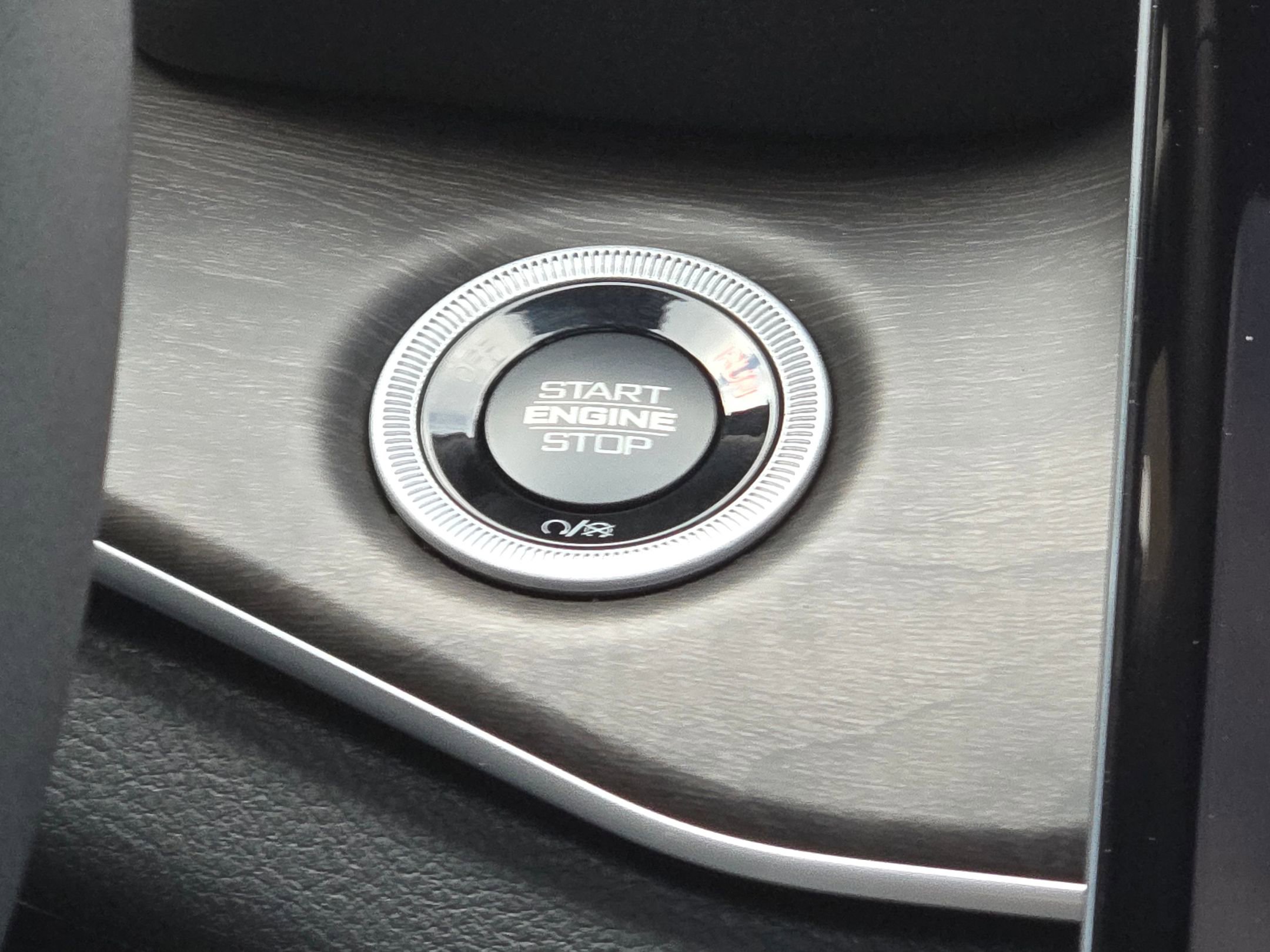 New 2025 Jeep Grand Cherokee L Limited w/ Luxury Tech Group II image 13