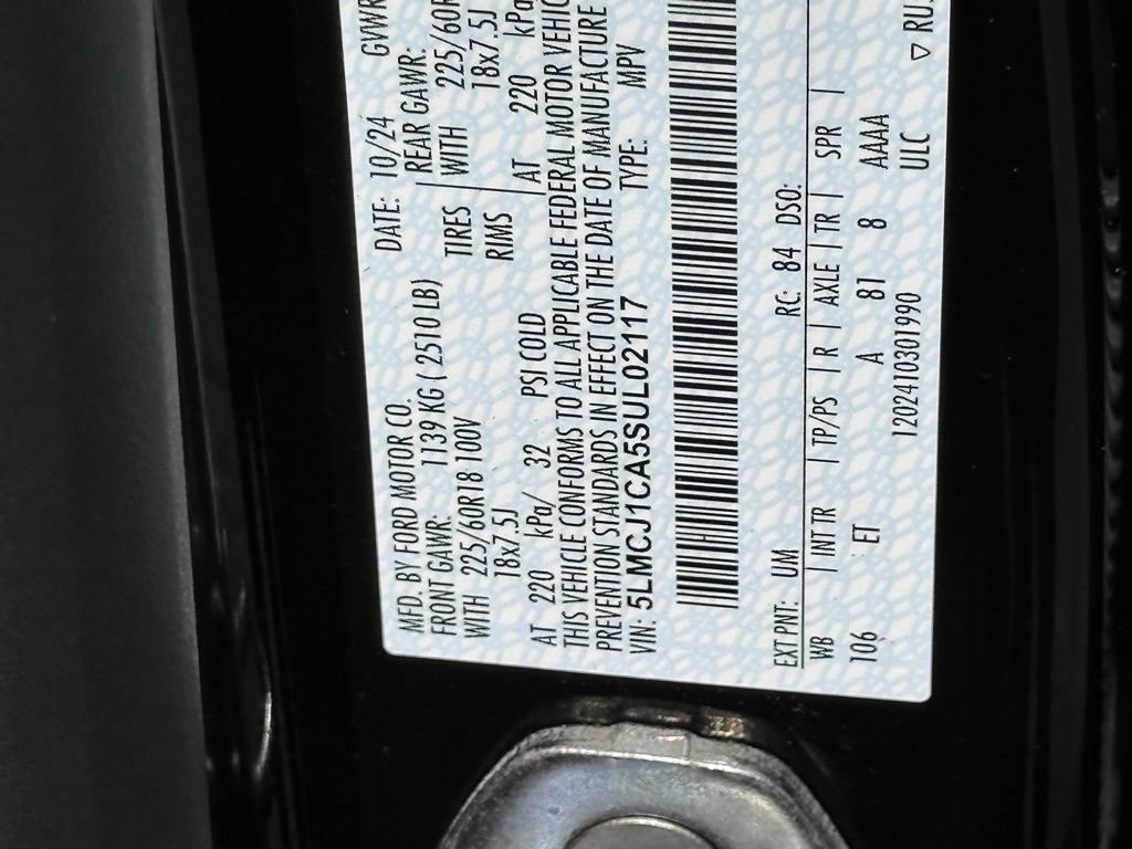 Used 2025 Lincoln Corsair FWD image 46