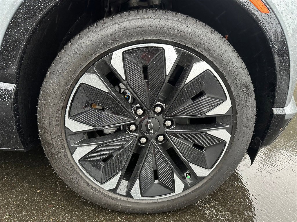 New 2026 Chevrolet Blazer EV RS image 9