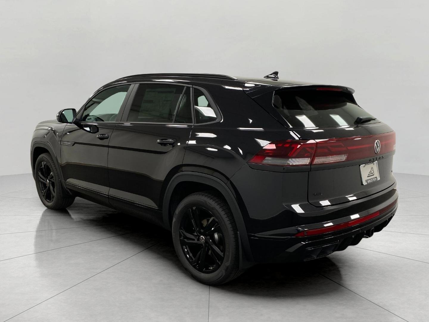 New 2026 Volkswagen Atlas Cross Sport SEL R-Line image 8