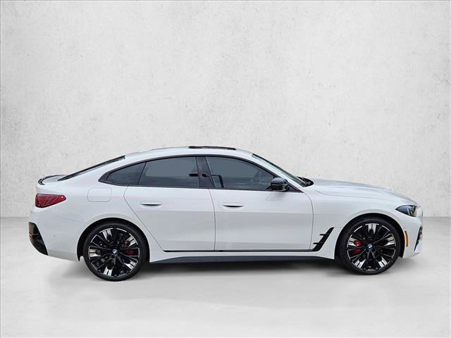 Used 2026 BMW 430i w/ M Sport Package RWD image 7