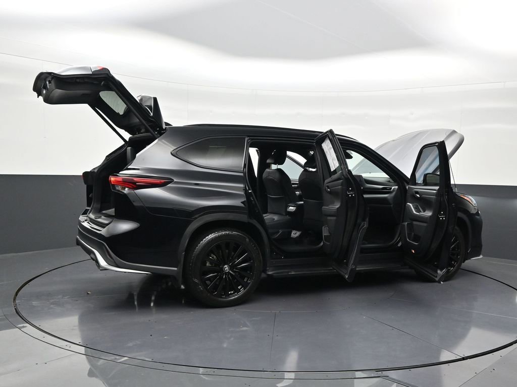 Used 2024 Toyota Highlander XSE image 36