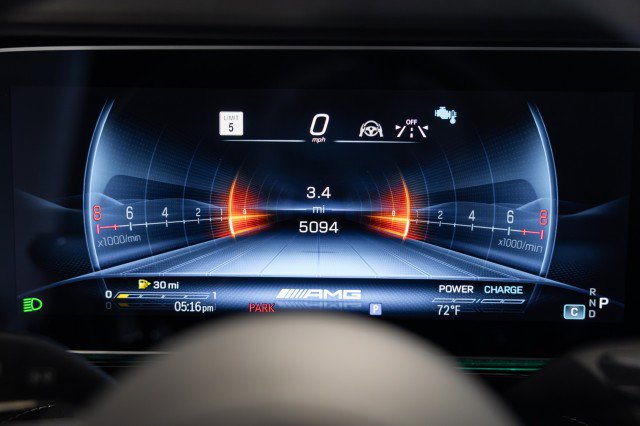 Used 2025 Mercedes-Benz G 63 AMG 4MATIC image 33