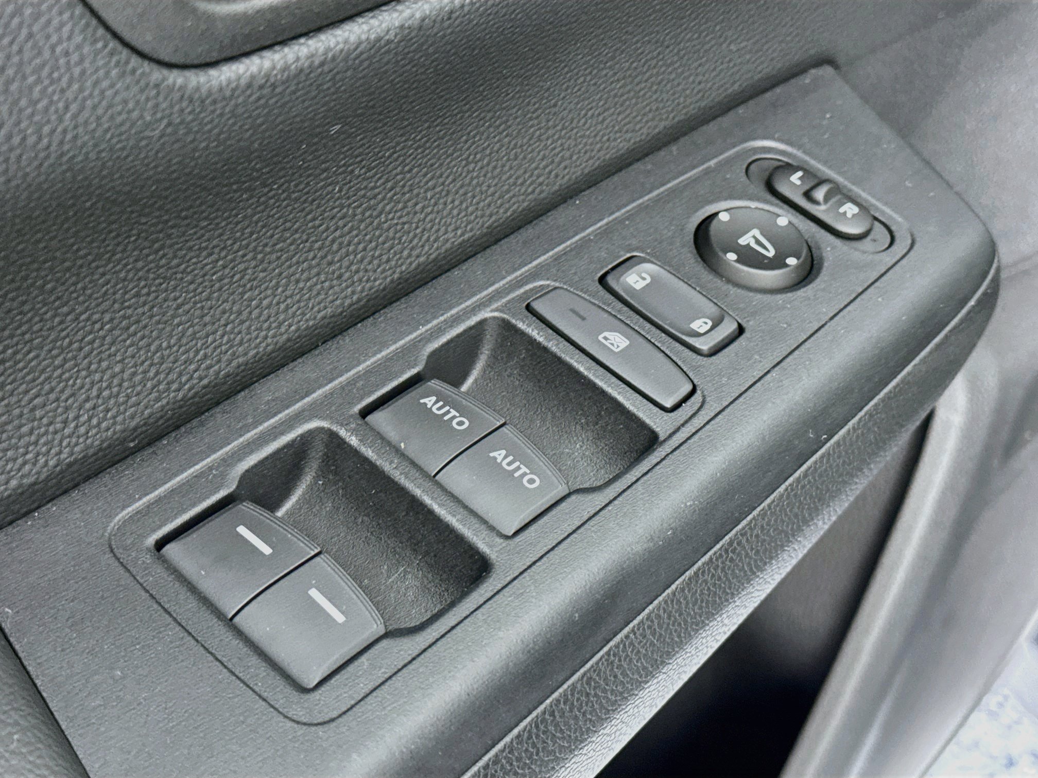 Certified 2024 Honda CR-V Sport image 17