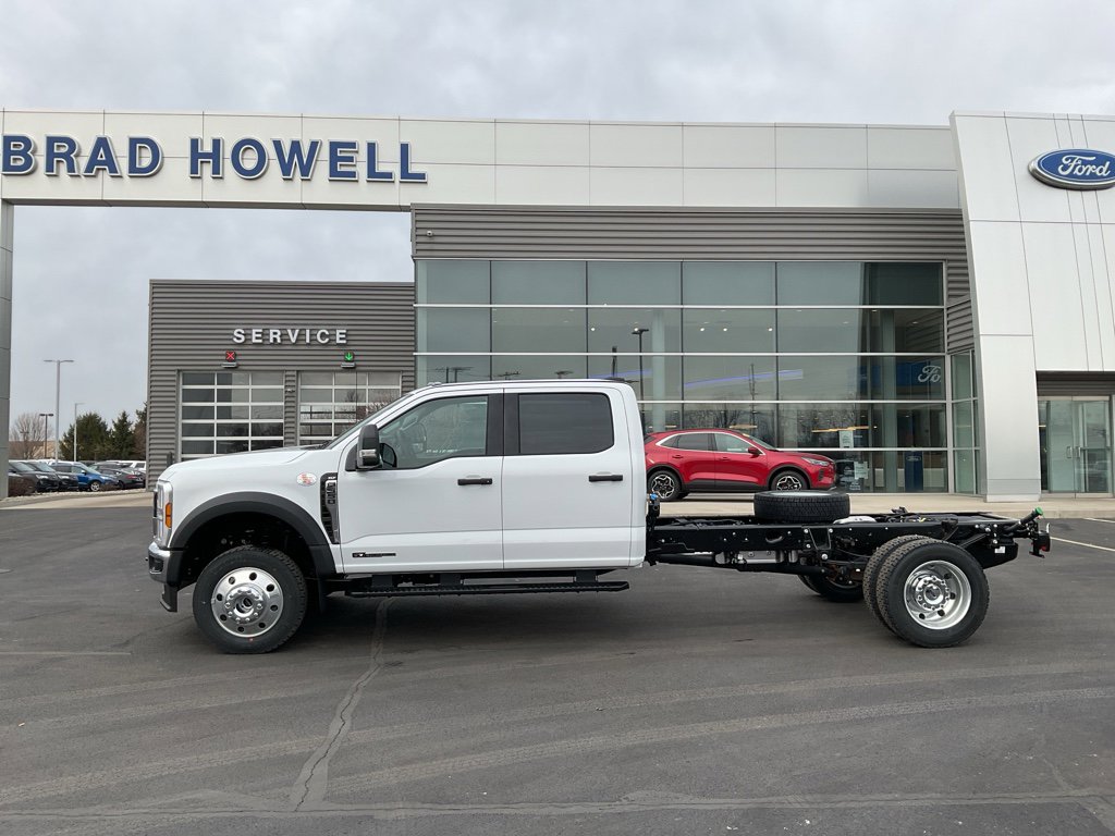 New 2026 Ford F550 4x4 Crew Cab Super Duty w/ XLT Value Package