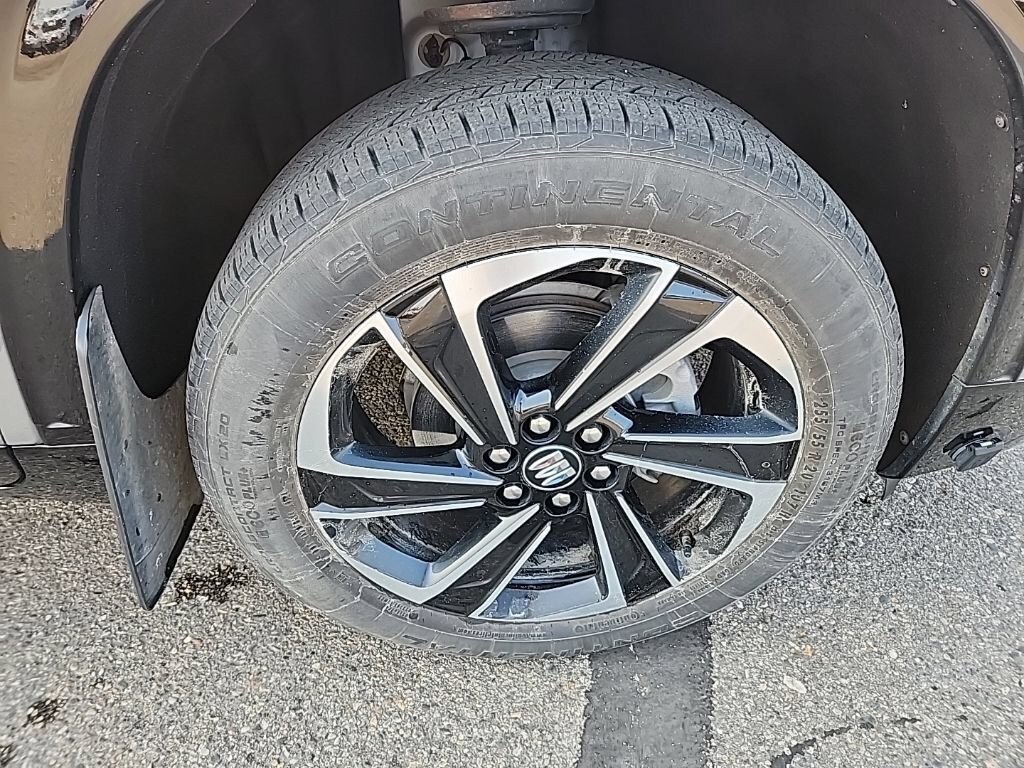 Certified 2025 Buick Enclave Sport Touring w/ Power Package AWD/4WD image 51