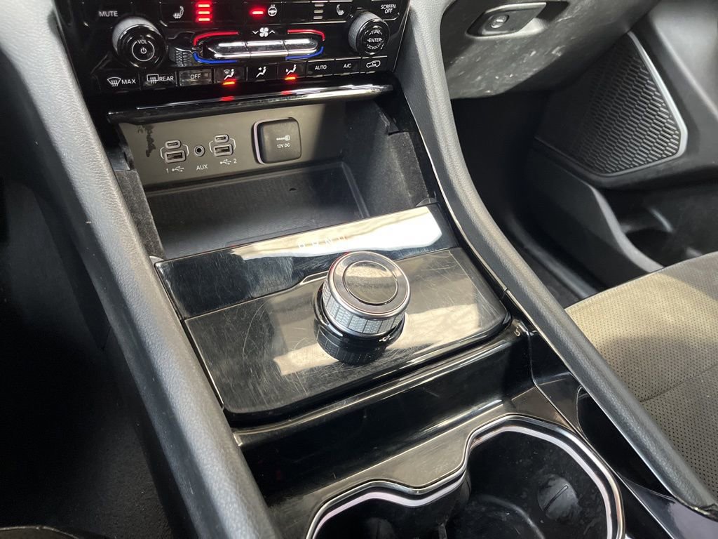 Used 2022 Jeep Grand Cherokee L Laredo image 41