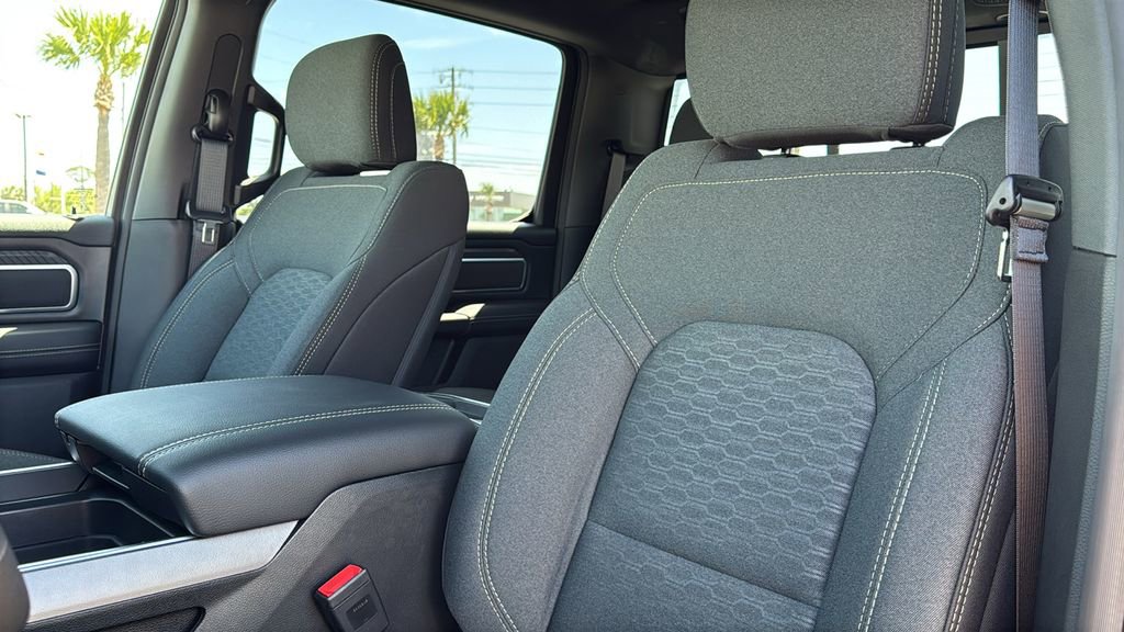New 2026 RAM 1500 4x4 Crew Cab image 14