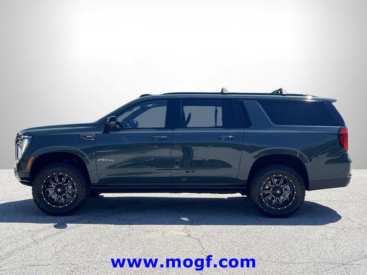 Used 2026 GMC Yukon XL AT4 Ultimate AWD/4WD image 26