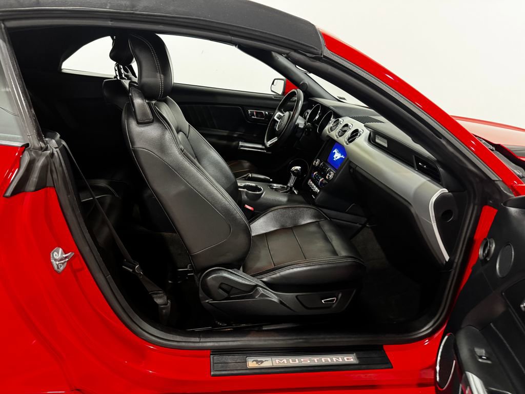 Used 2017 Ford Mustang Premium image 20