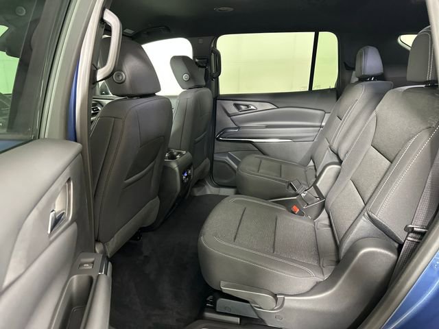 Used 2025 Chevrolet Traverse LT w/ Driver Confidence Package image 25