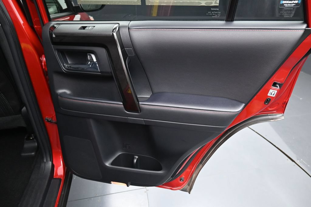 Certified 2024 Toyota 4Runner TRD Off-Road Premium w/ Moonroof Package AWD/4WD image 34