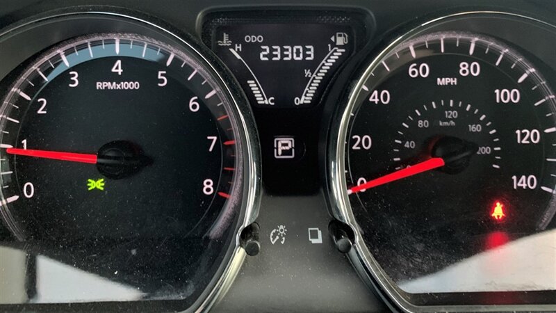 Used 2018 Nissan Versa SV FWD image 11