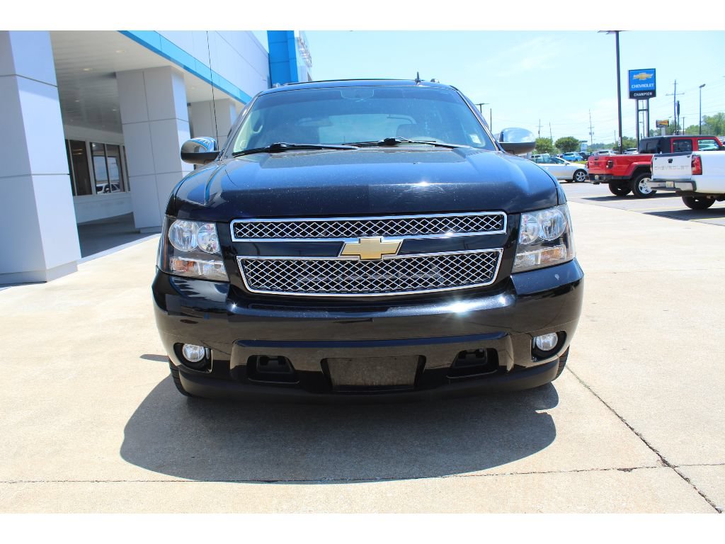 Used 2013 Chevrolet Avalanche LT w/ All-Star Edition RWD image 3