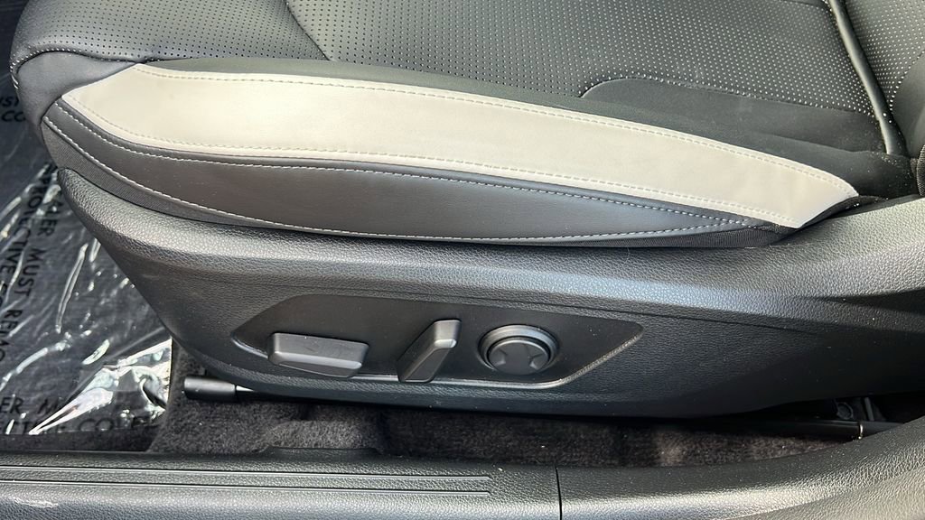 Certified 2025 Kia K5 GT-Line w/ GT-Line Premium Package image 12