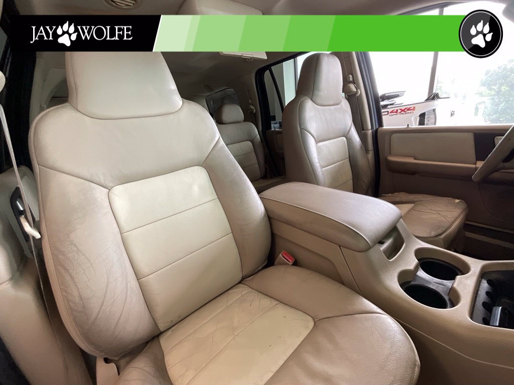 Used 2003 Ford Expedition Eddie Bauer RWD image 17