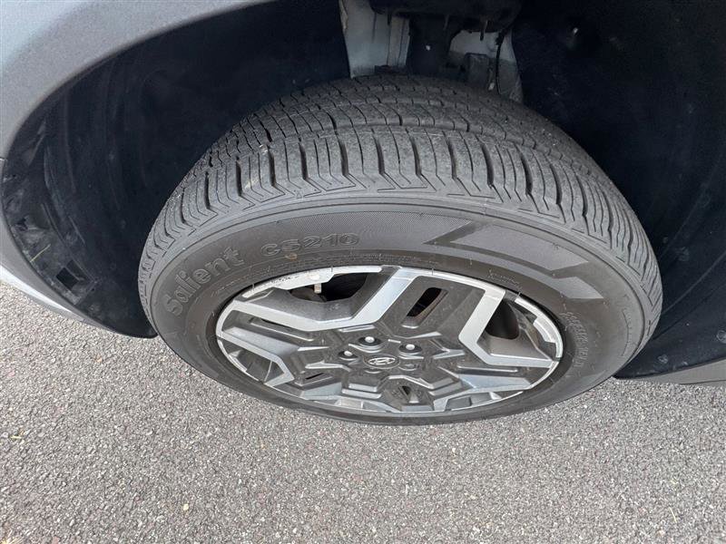 Used 2023 Hyundai Santa Fe Limited image 28