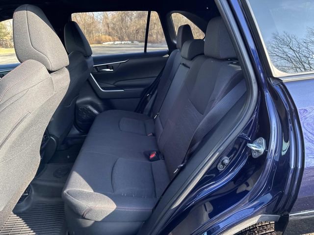 Used 2023 Toyota RAV4 SE w/ Weather & Moonroof Package image 26