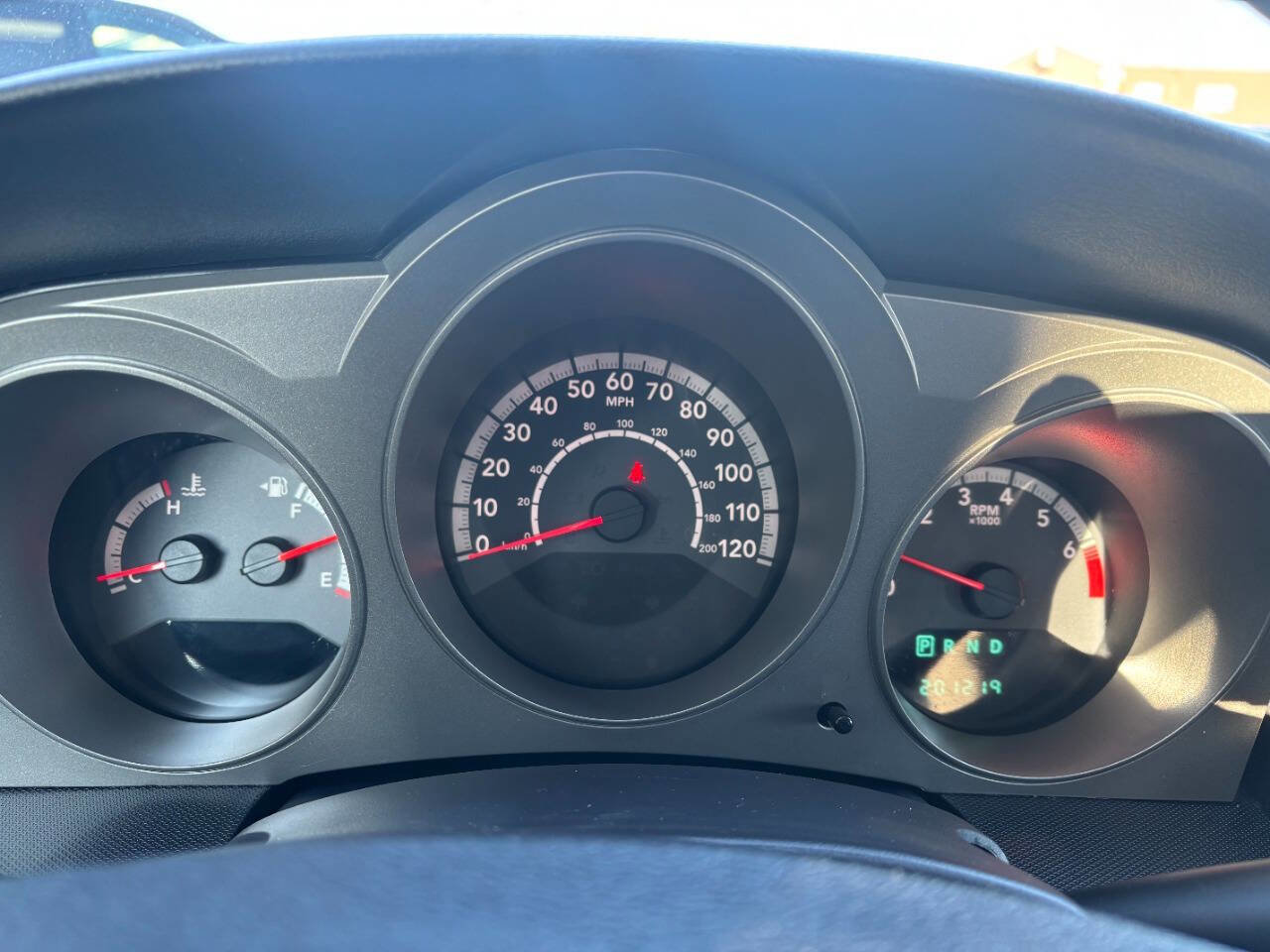 Used 2010 Dodge Avenger SXT image 19