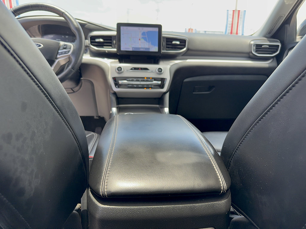 Certified 2023 Ford Explorer XLT w/ Equipment Group 202A AWD/4WD image 32