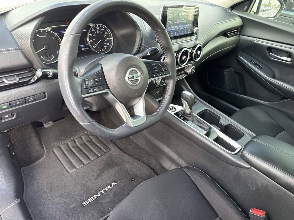 Certified 2021 Nissan Sentra SV FWD image 21