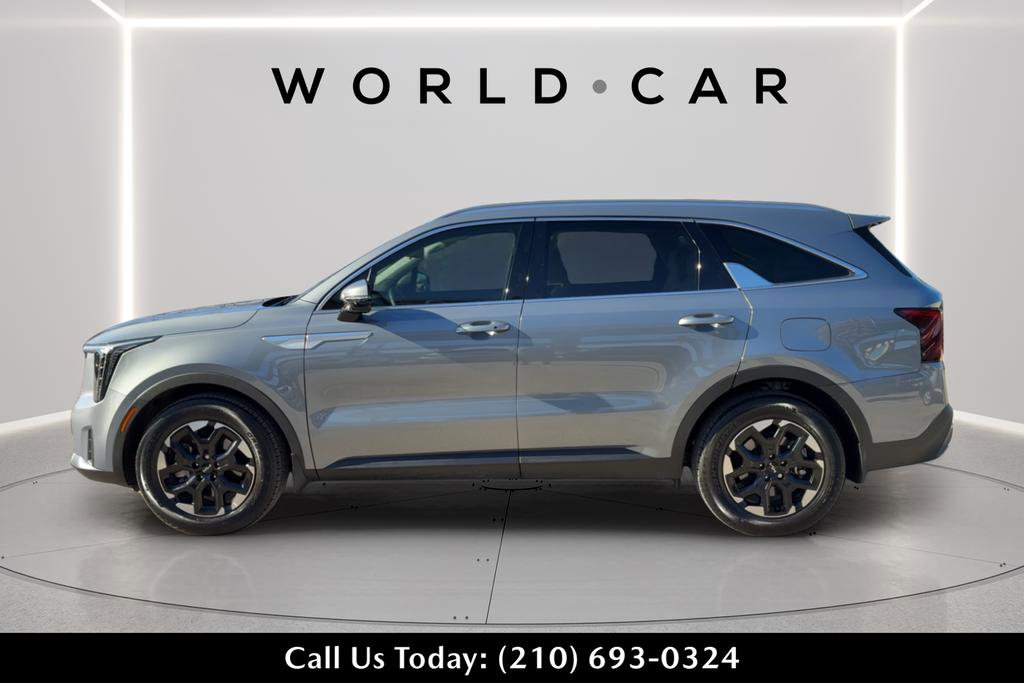 Certified 2025 Kia Sorento S w/ Panoramic Sunroof Package image 6