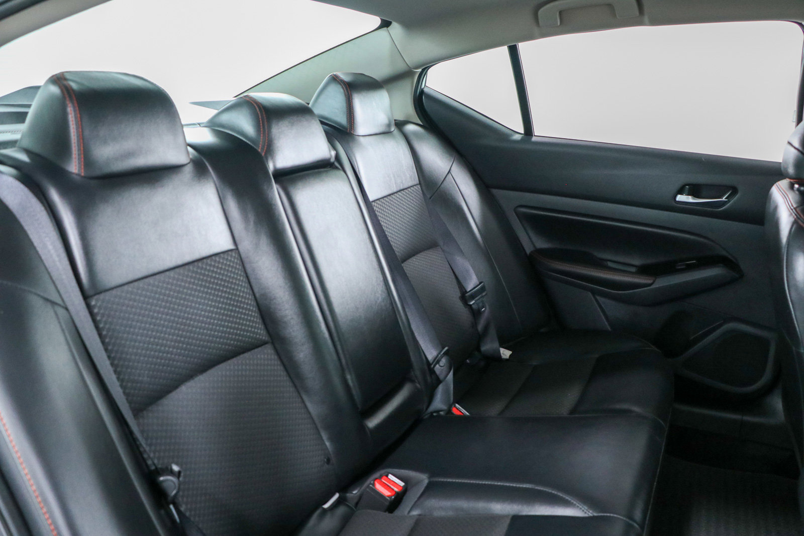 Used 2024 Nissan Altima 2.5 SR image 27