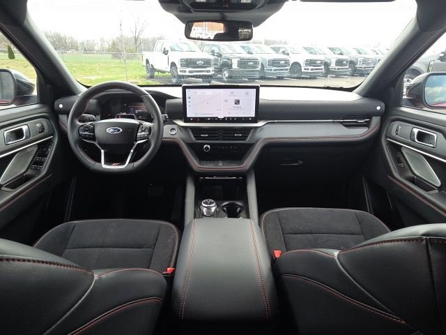 Certified 2025 Ford Explorer ST image 21