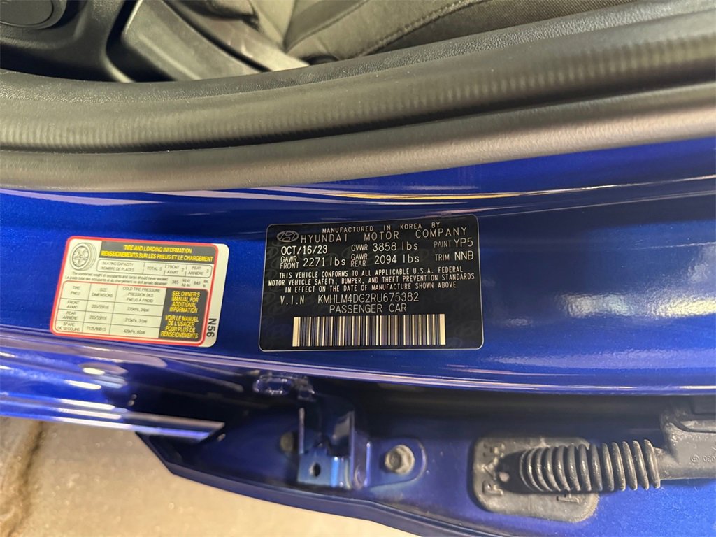 Used 2024 Hyundai Elantra SEL image 31