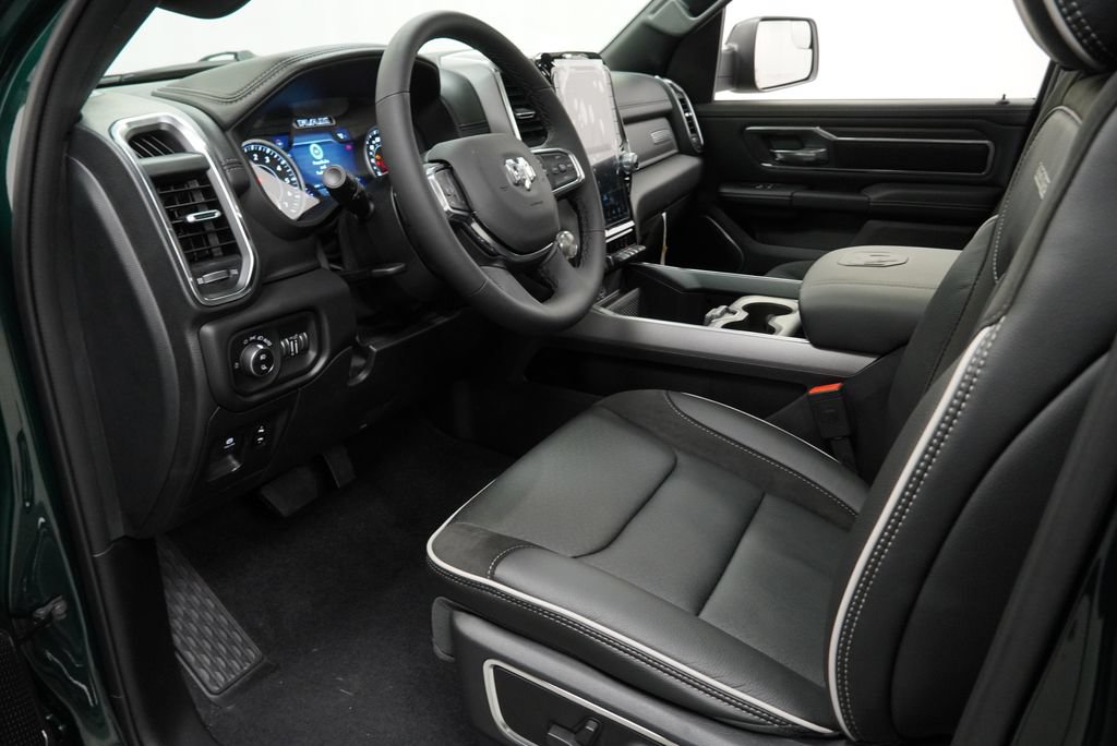 New 2027 RAM 1500 Laramie w/ Laramie Preferred Package AWD/4WD image 16