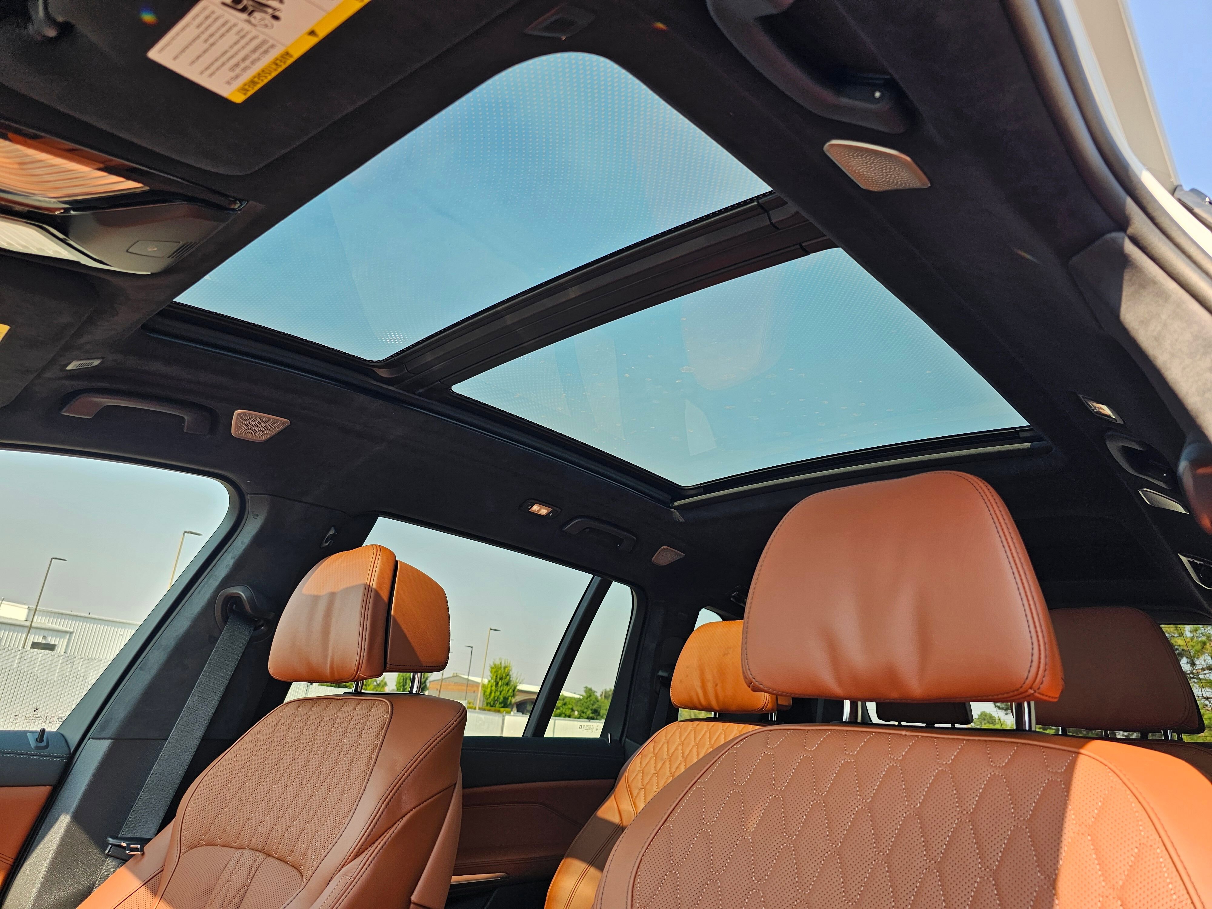 New 2026 BMW X7 M60i image 27