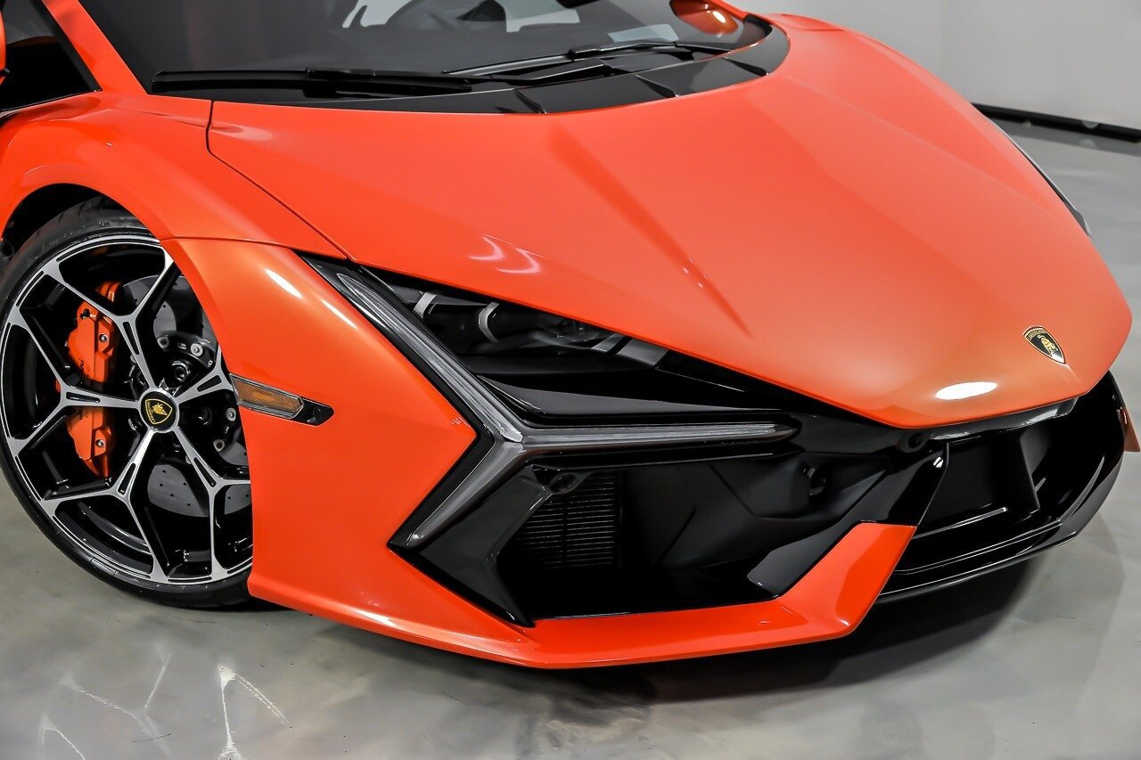 Used 2024 Lamborghini Revuelto AWD/4WD image 4