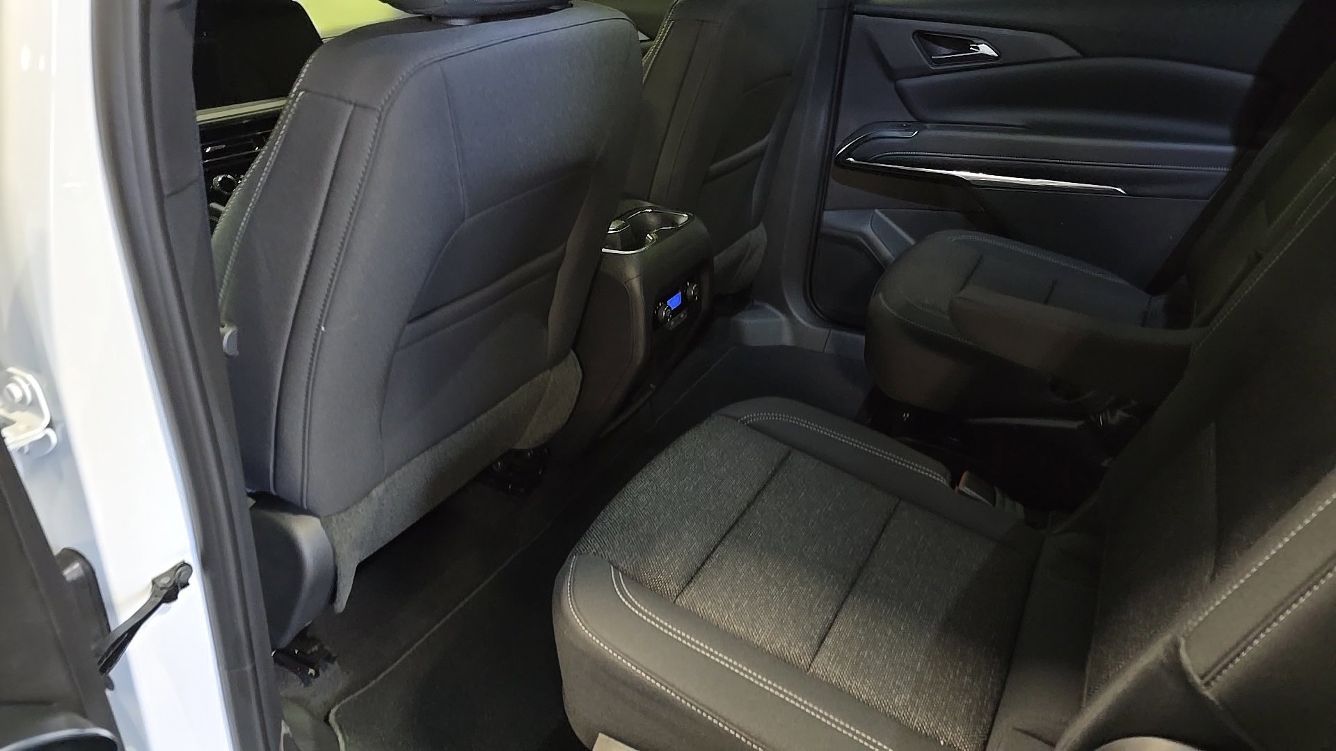 New 2026 Chevrolet Traverse LT image 30