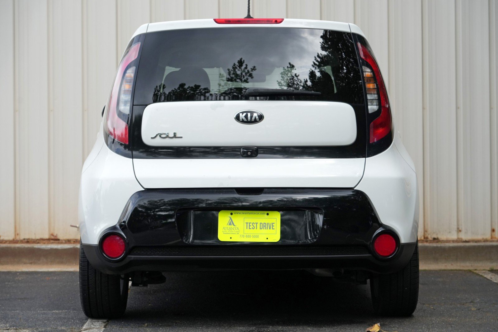 Used 2016 Kia Soul + FWD image 10