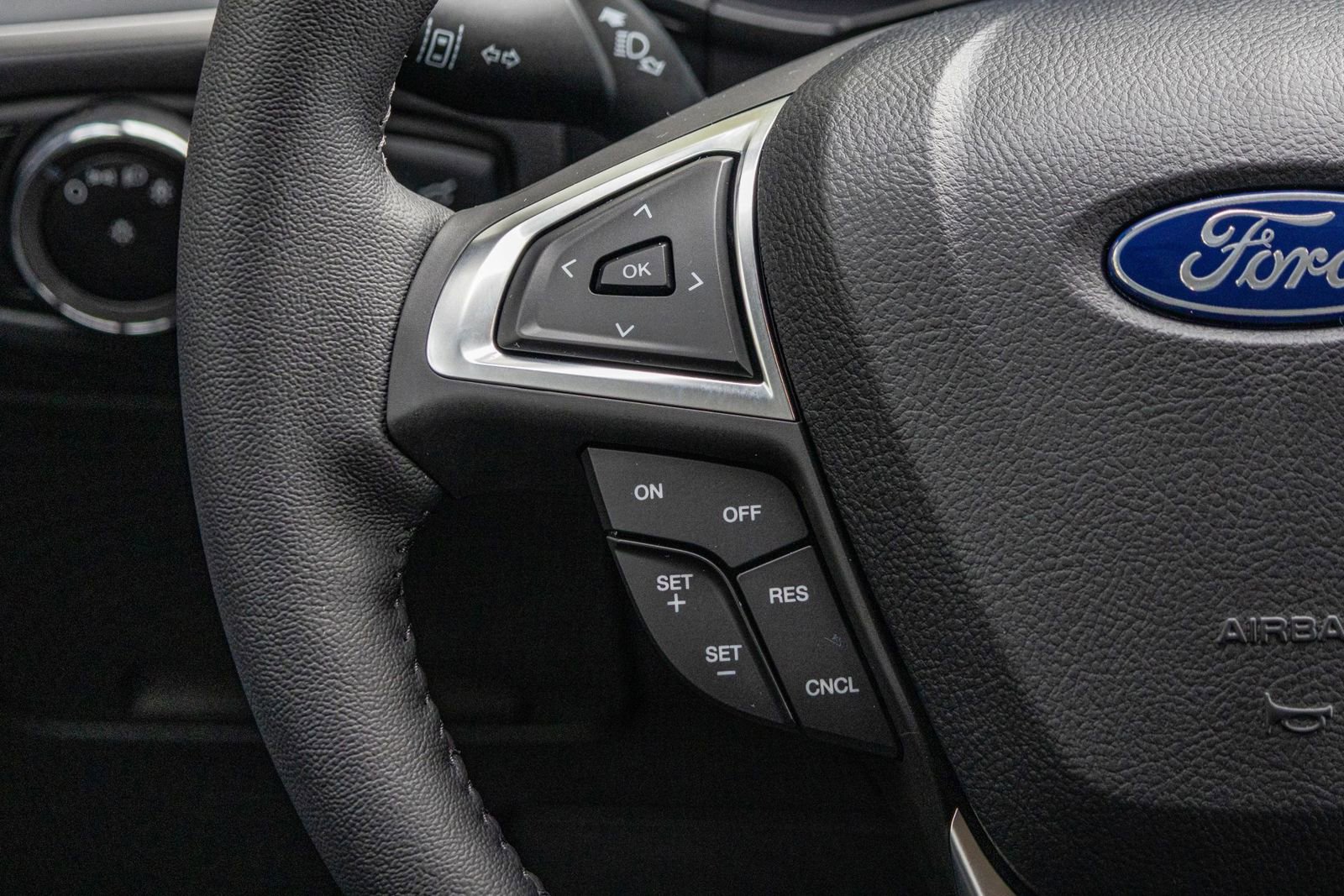 New 2024 Ford Edge SEL w/ Convenience Package image 27