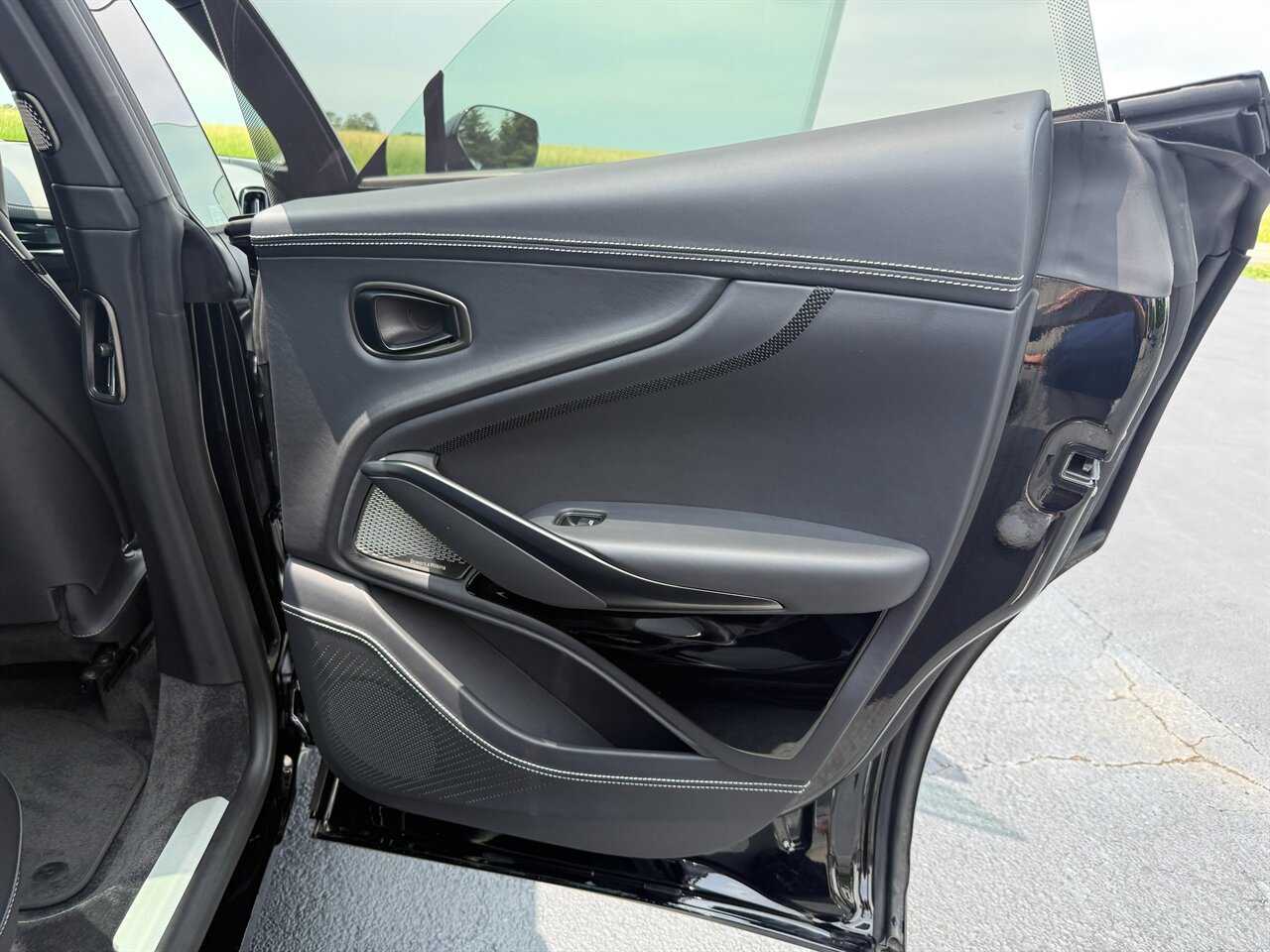 Used 2025 Aston Martin DBX 707 AWD/4WD image 37