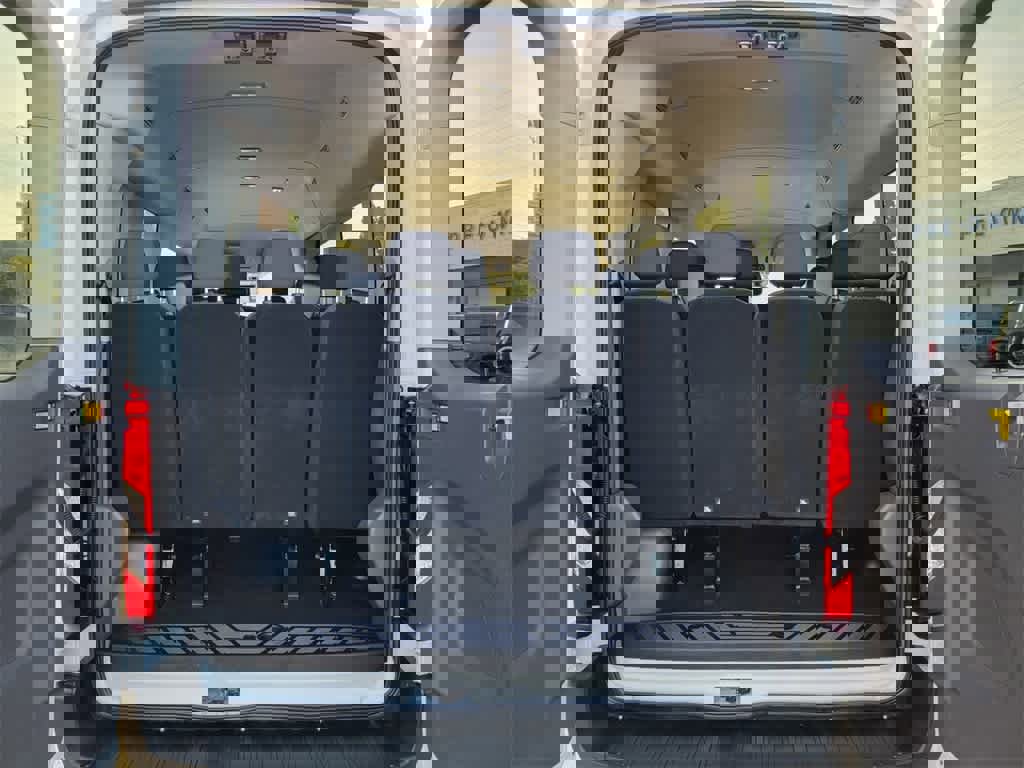 Used 2022 Ford Transit 350 XLT image 11