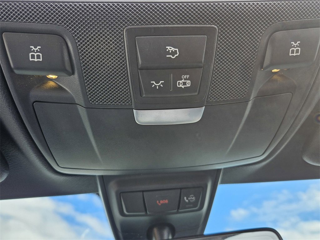 Used 2019 Mercedes-Benz E 450 4MATIC Cabriolet image 28