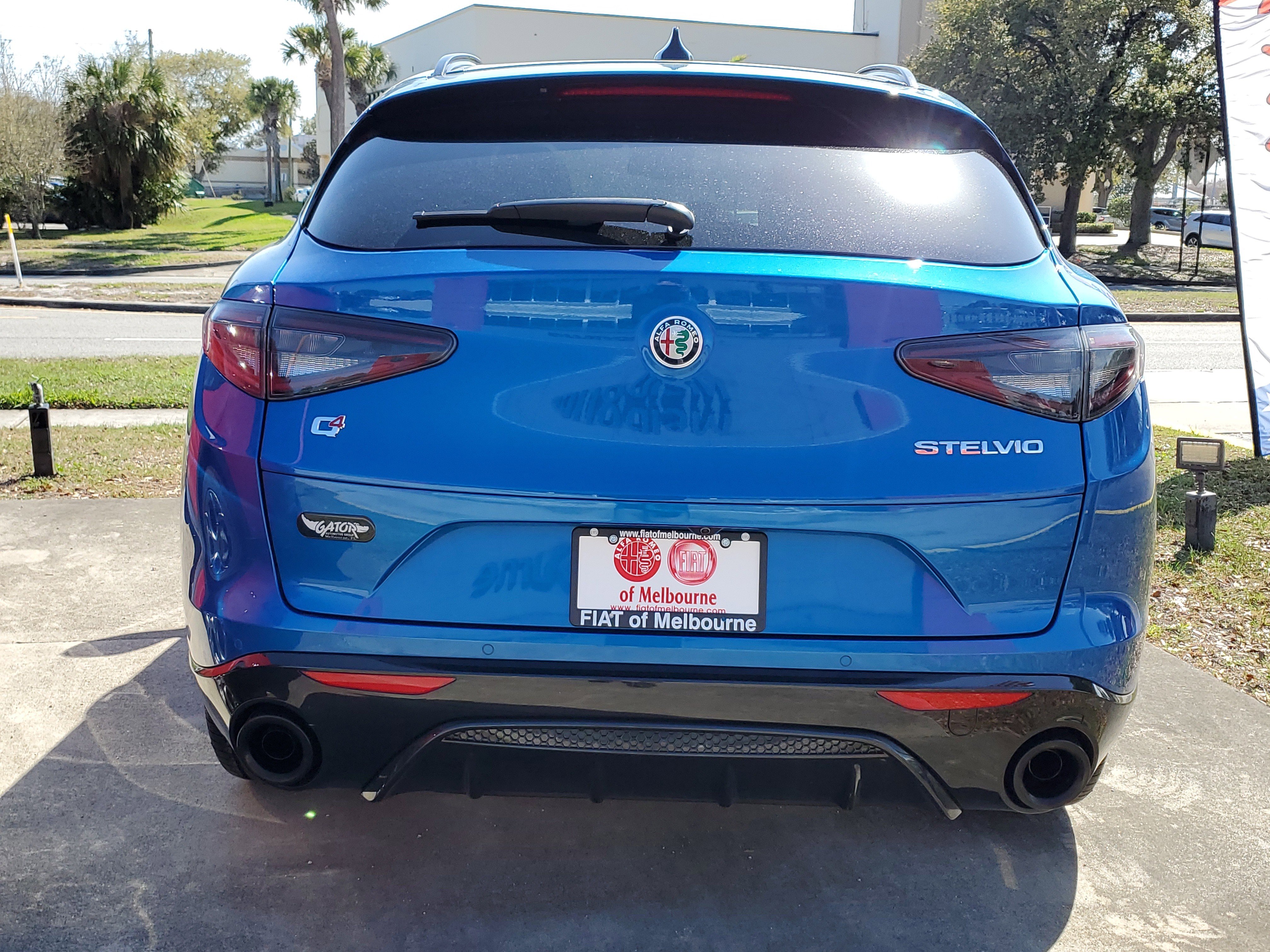 Used 2024 Alfa Romeo Stelvio Veloce image 3