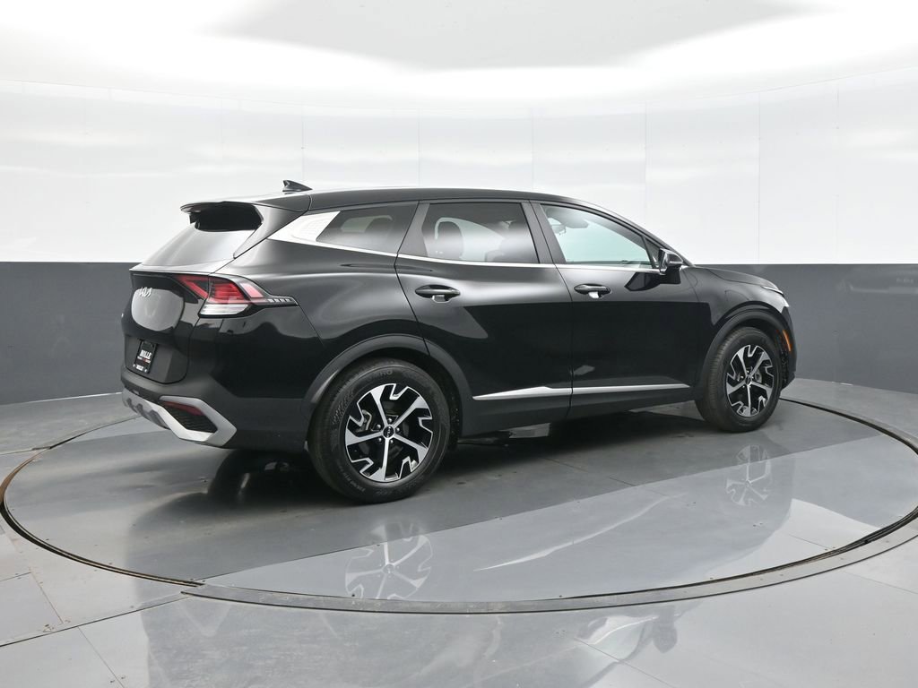 Used 2023 Kia Sportage EX image 7