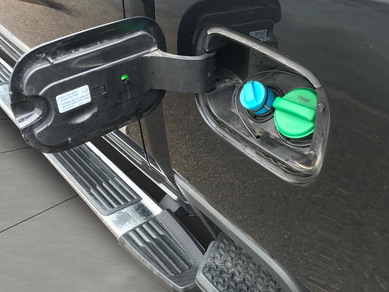 Used 2023 GMC Sierra 3500 Denali image 36