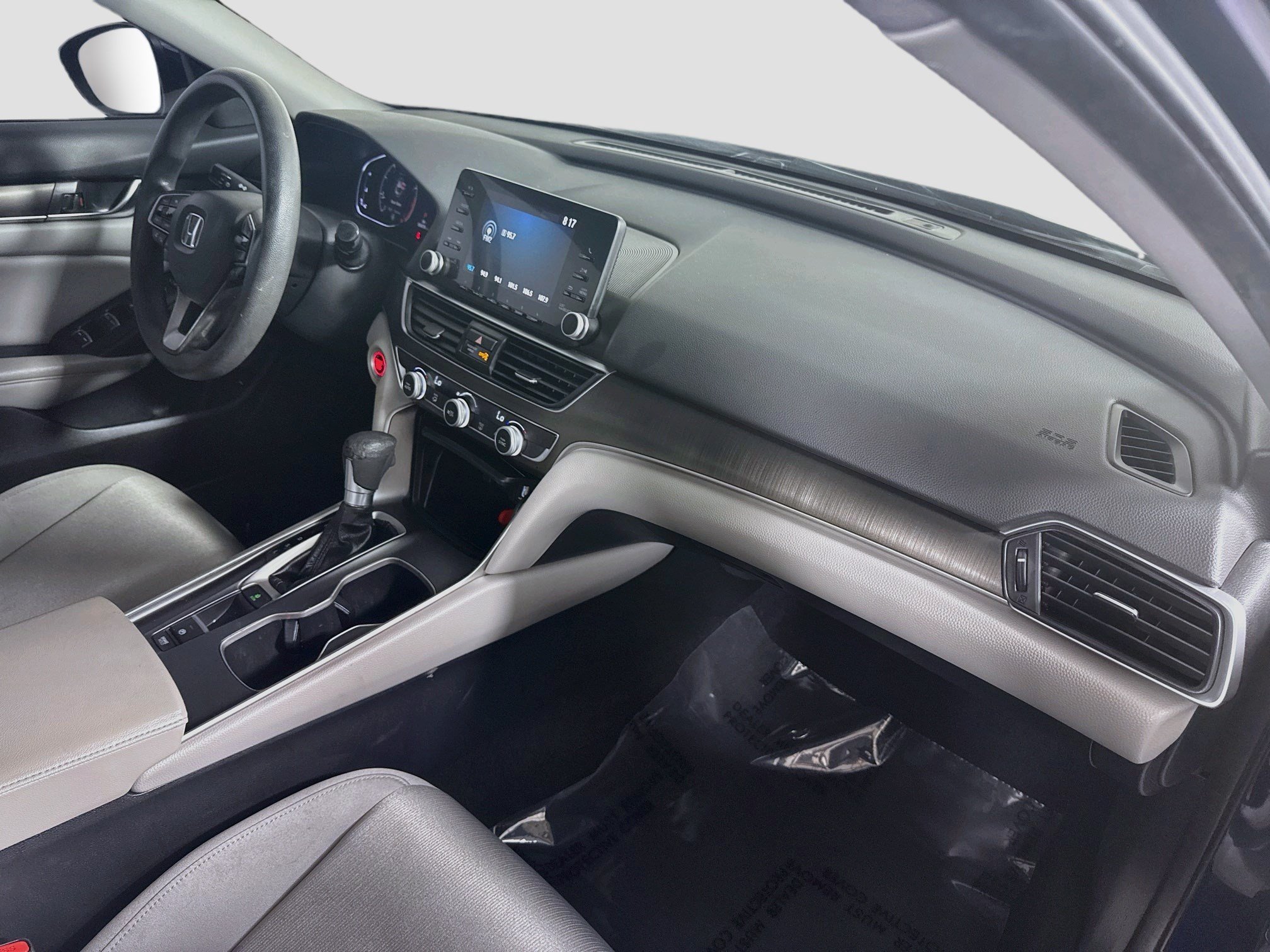 Used 2019 Honda Accord LX image 30