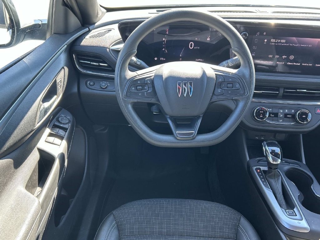 Used 2025 Buick Envista Preferred FWD image 13