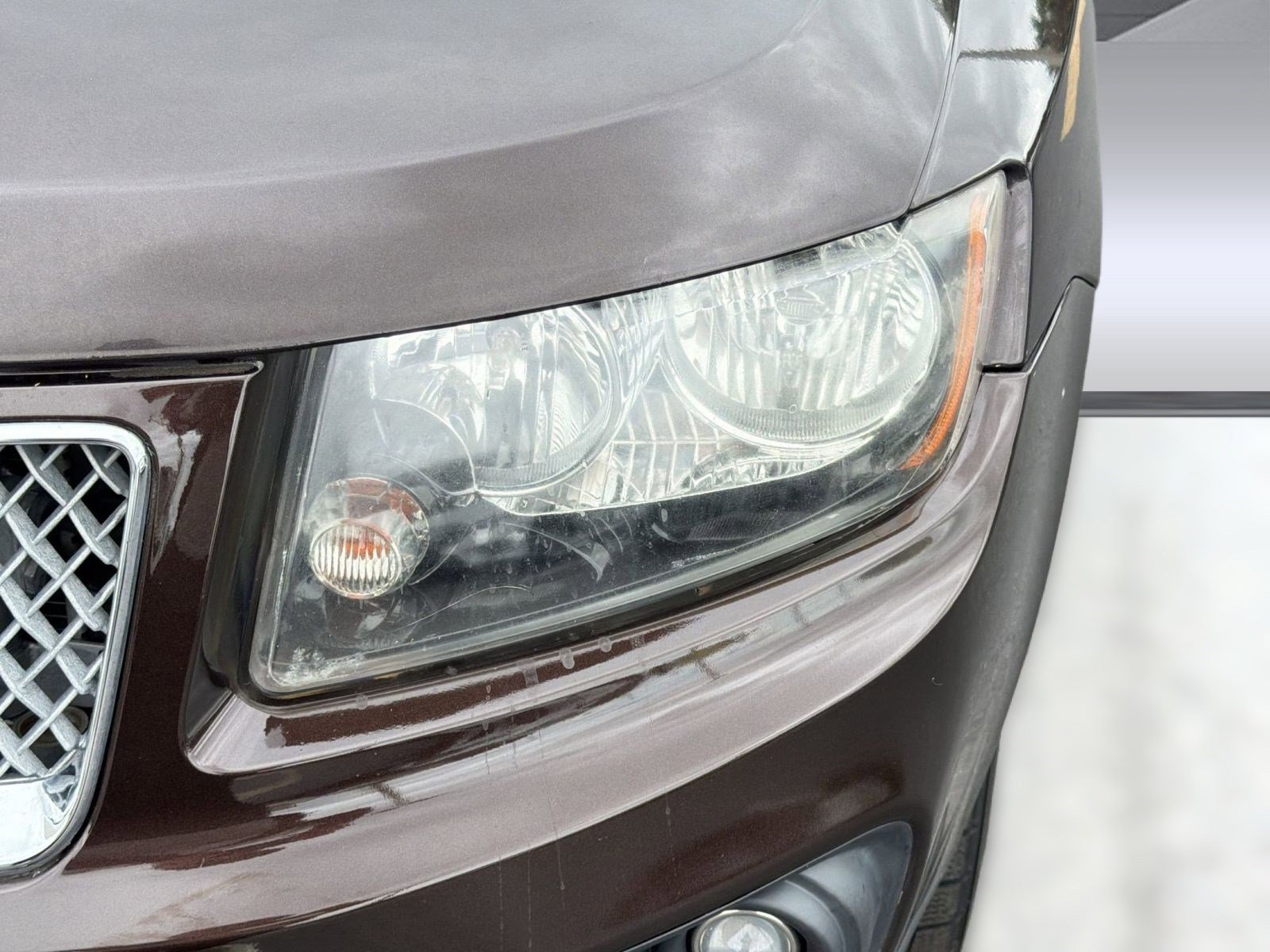 Used 2014 Jeep Compass Latitude w/ Sun/Sound Group image 11