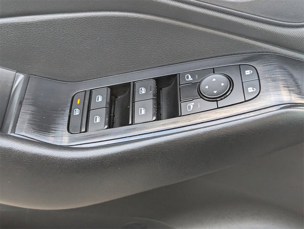 Used 2024 Nissan Rogue S image 21