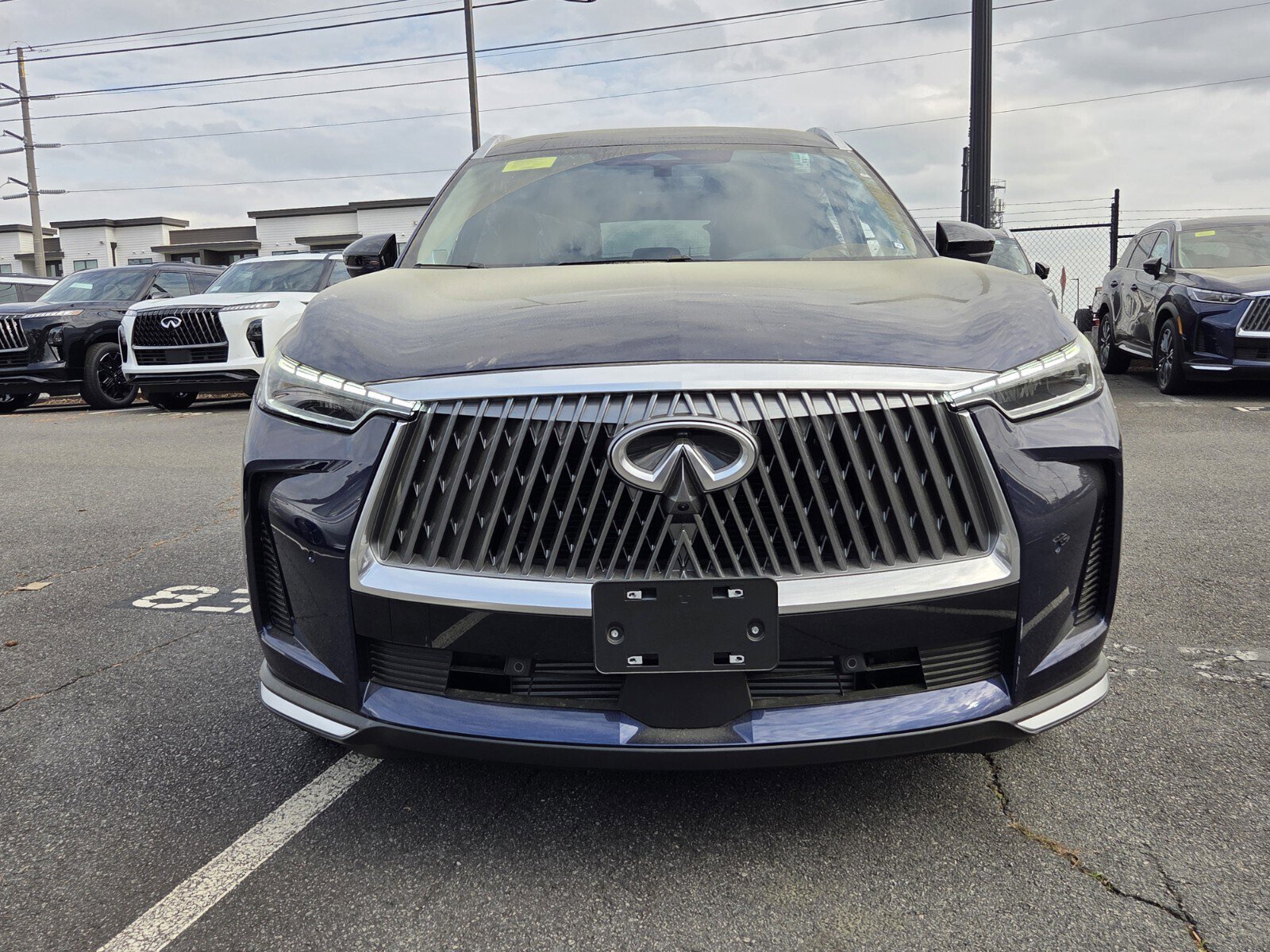 New 2026 INFINITI QX60 Luxe w/ Cargo Package image 2