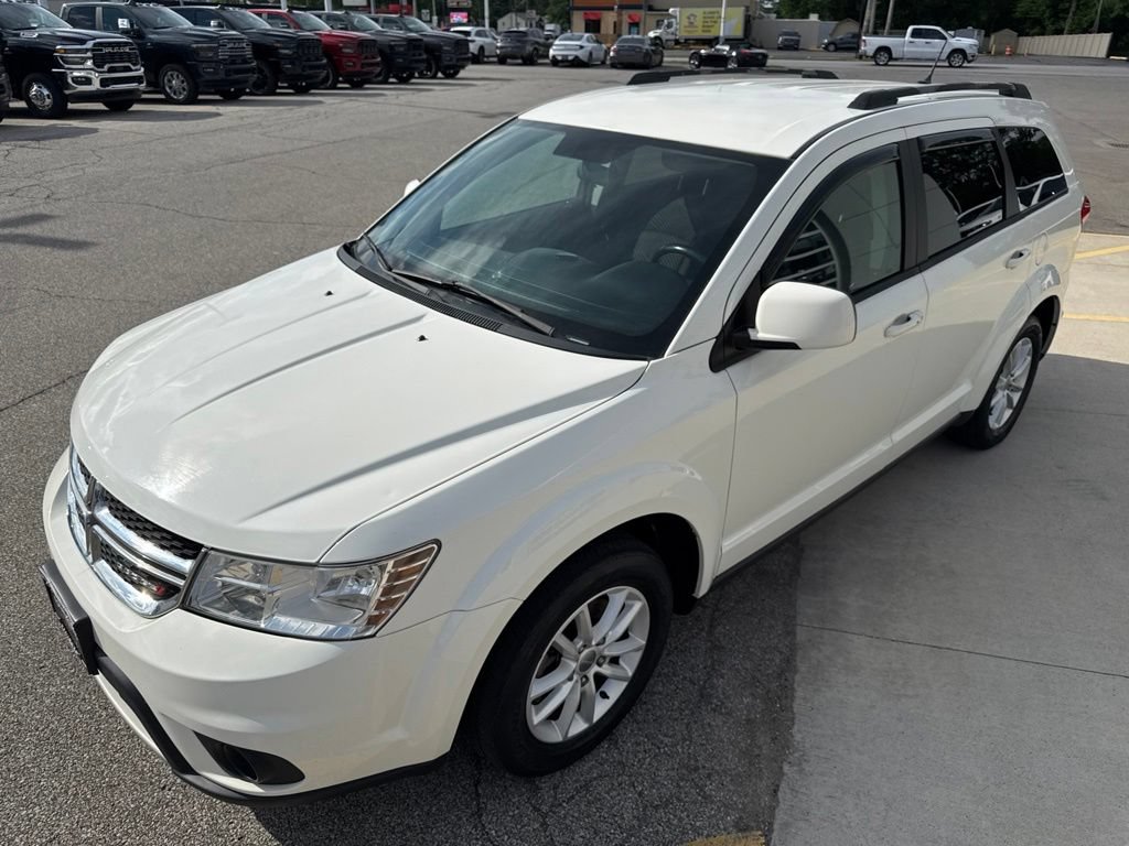 Used 2017 Dodge Journey SXT w/ Premium Group FWD image 9