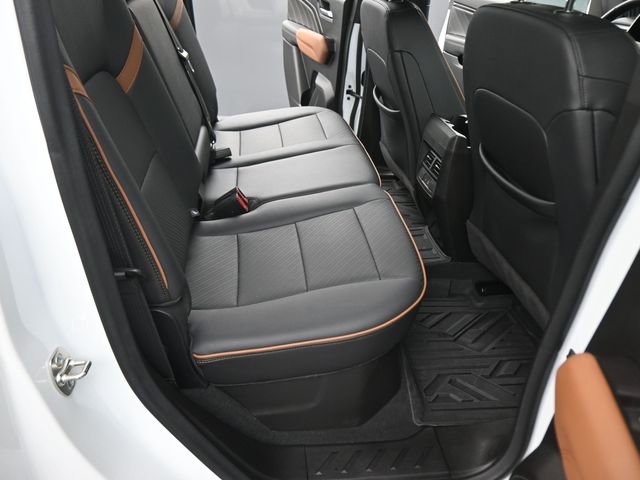 Used 2024 GMC Canyon AT4 w/ AT4 Premium Package image 23