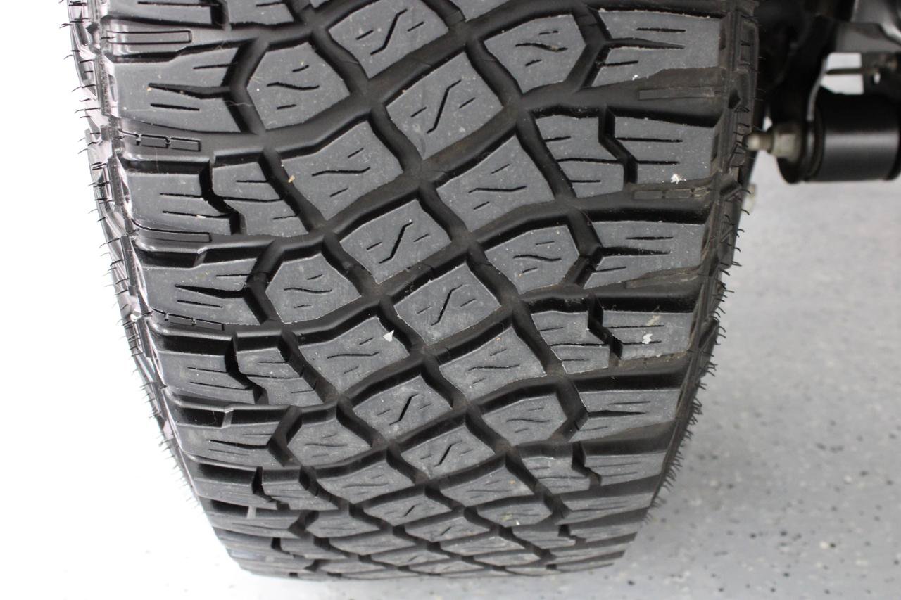 Used 2022 Ford Bronco Black Diamond w/ Sasquatch Package AWD/4WD image 79
